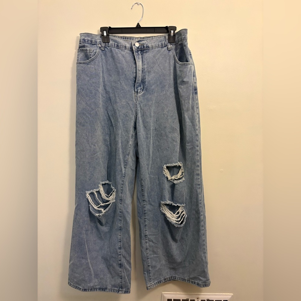 Wide leg ripped jeans